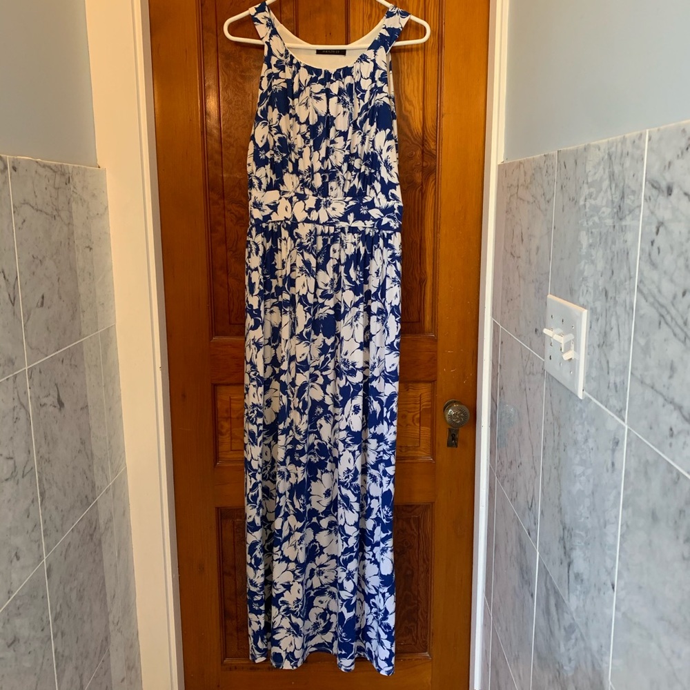 Maxi dress, royal blue and white floral print.